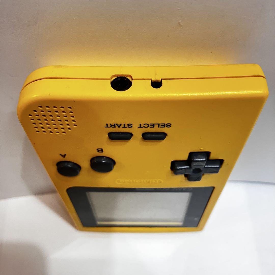 Action confirmed: Game Boy Pocket Yellow with Super Mario Land