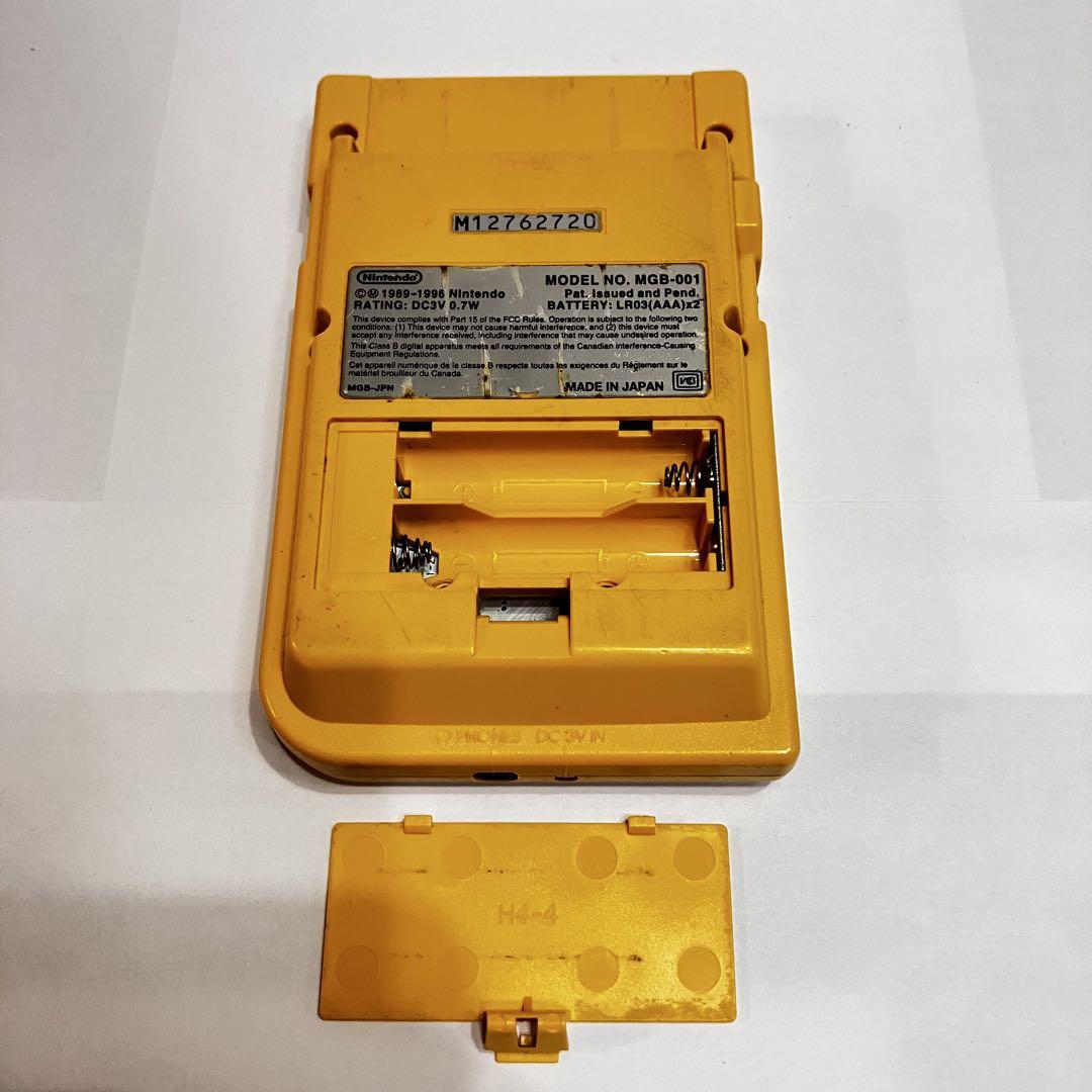 Action confirmed: Game Boy Pocket Yellow with Super Mario Land