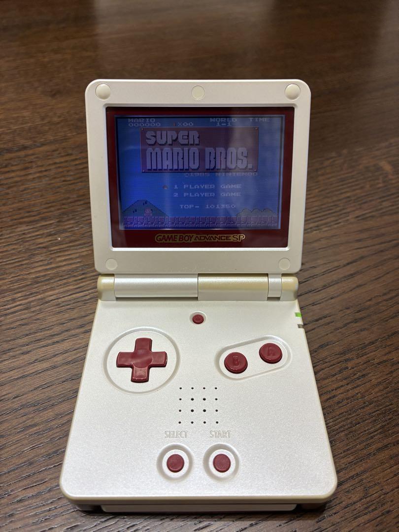 GAME BOY ADVANCE SP with 6 Games