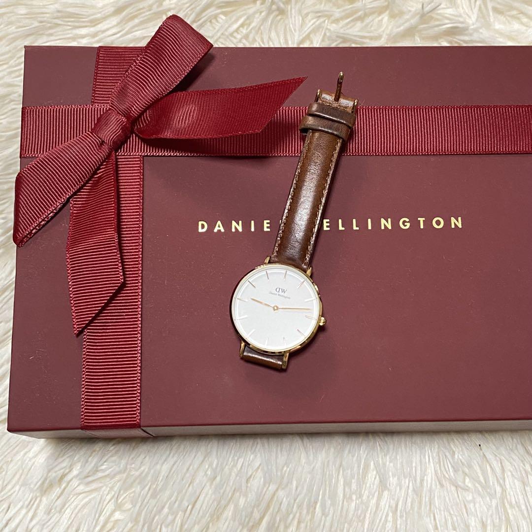 Limited Edition Daniel Wellington Watch with Bangle