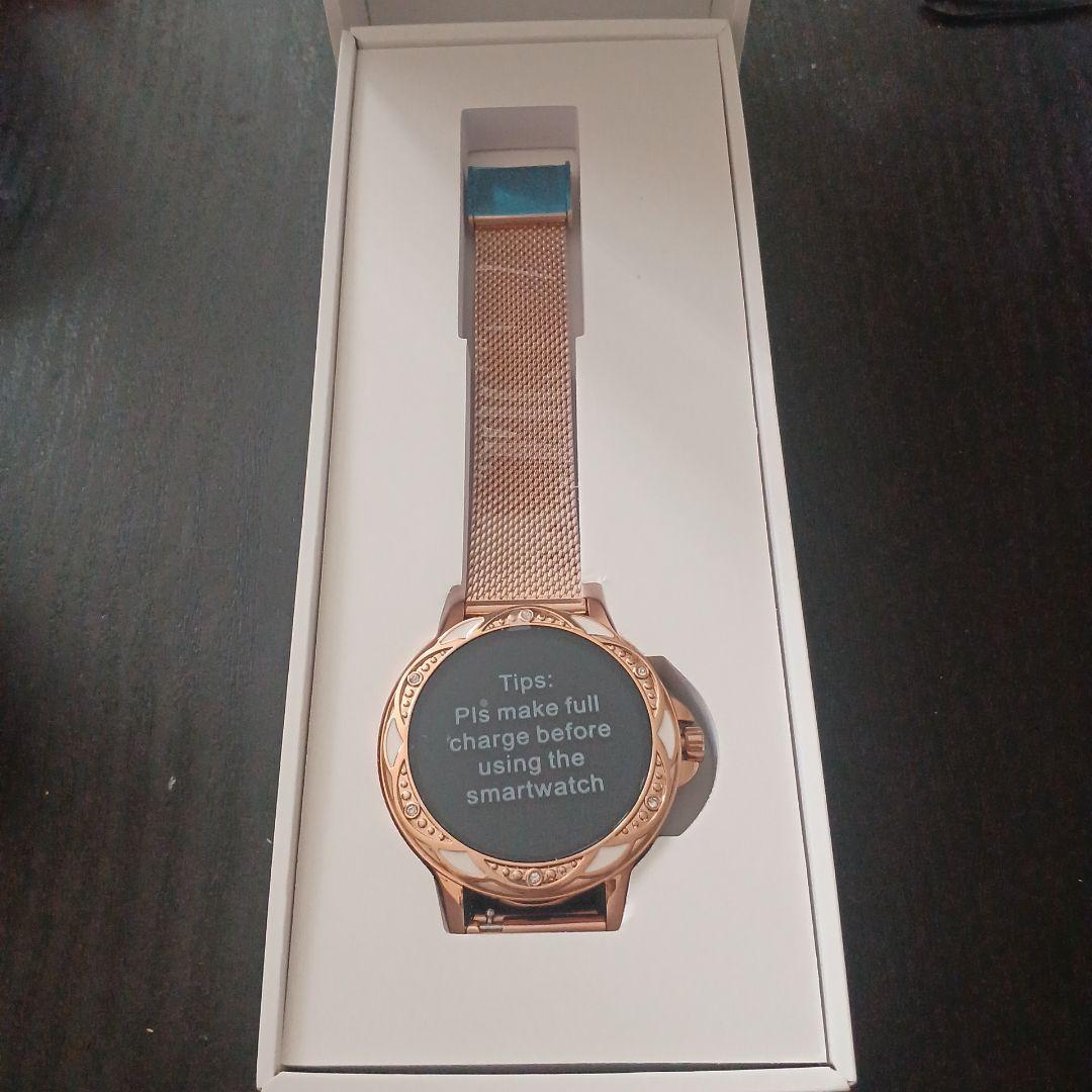 Unused FEDICK Smartwatch with Gold Mesh Band