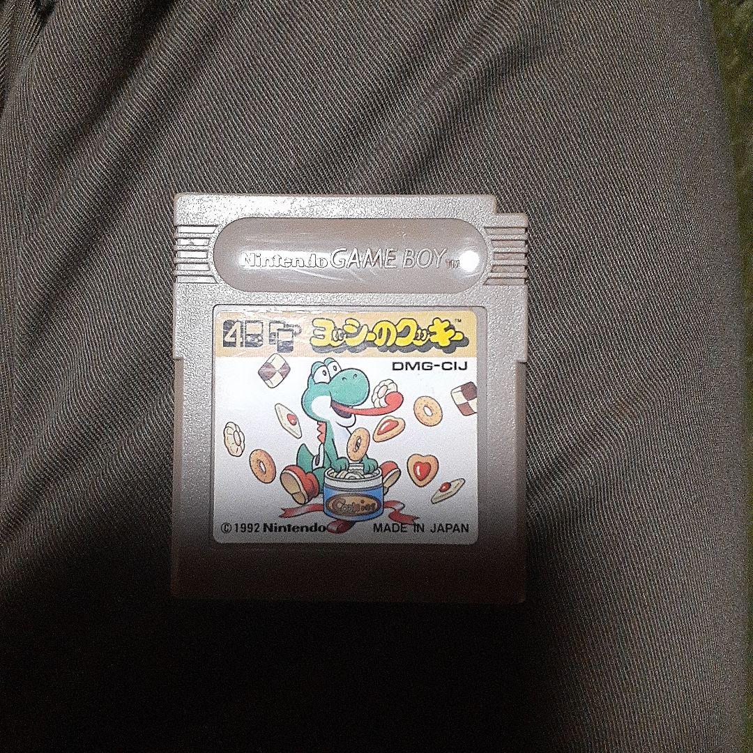 Yoshi's Cookie Game Boy Software