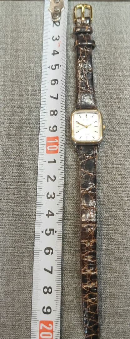 Beautiful Condition Working Condition SEIKO Spirit Ladies Watch Water Resistant Quartz