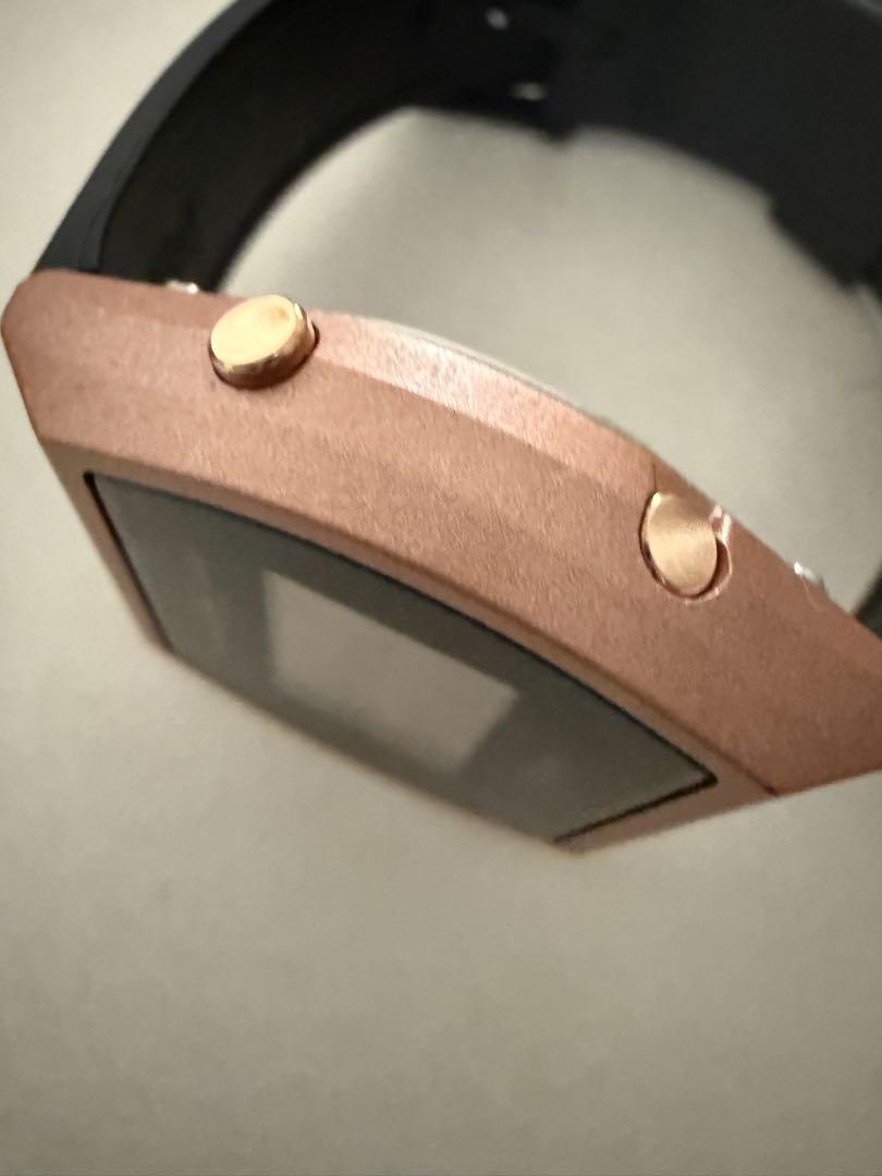 Last price down! Today only! Almost new CASIO Digital Watch Gold