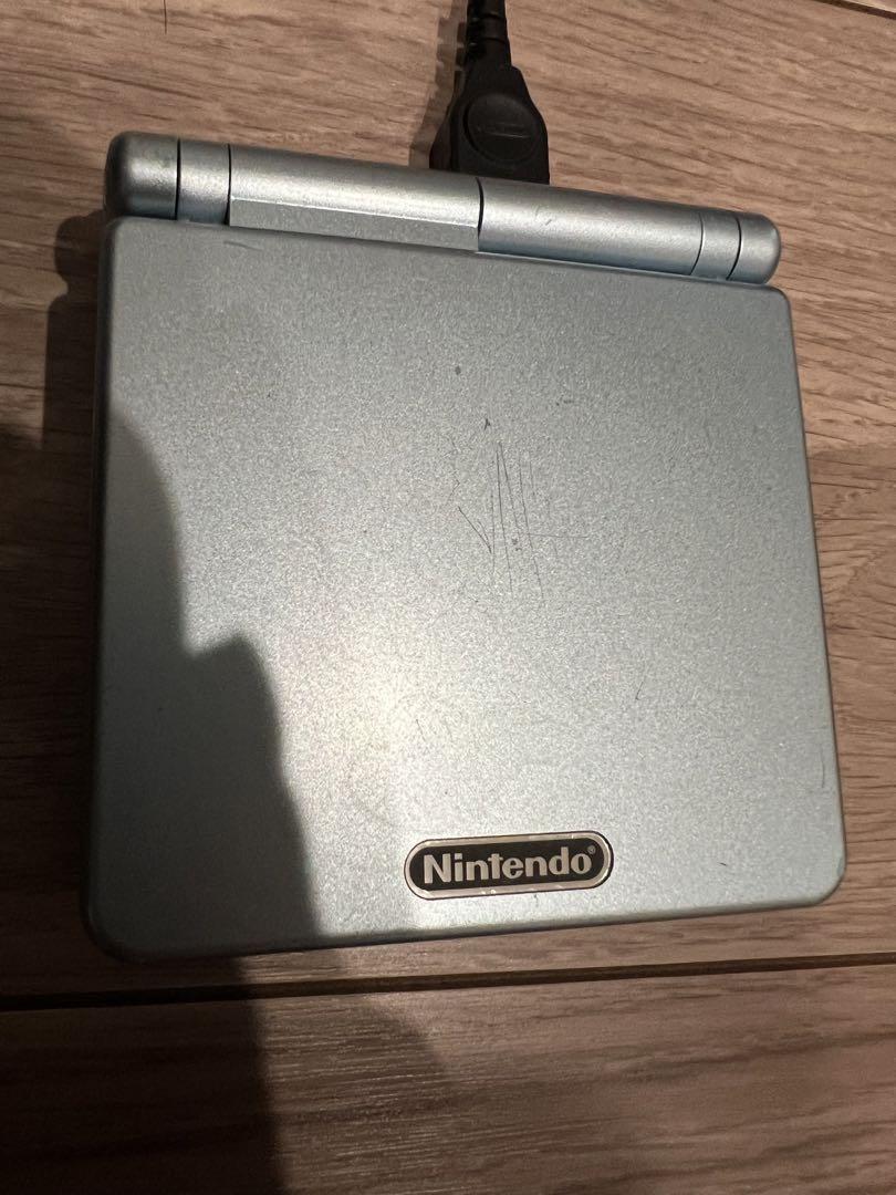 Game Boy Advance SP Body & Charger & Software