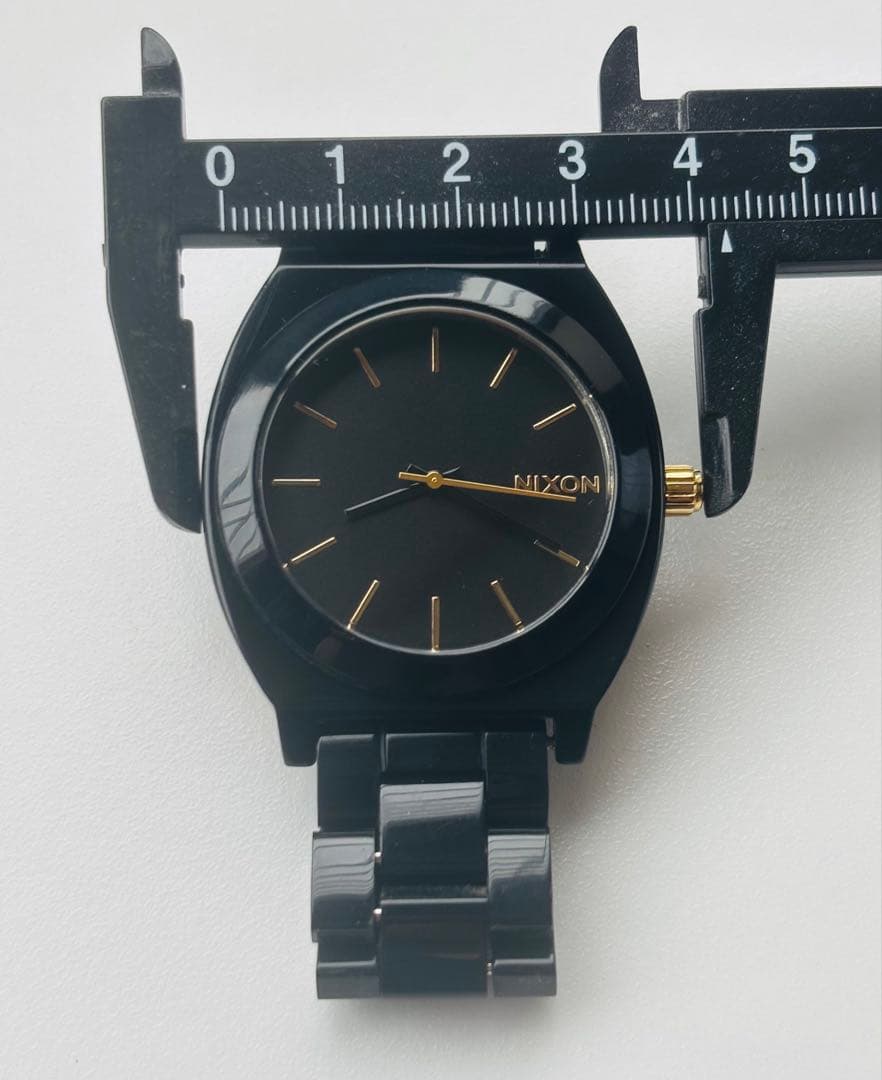 【Brand New Battery for Time Teller】NIXON's Black and Gold Time Teller!