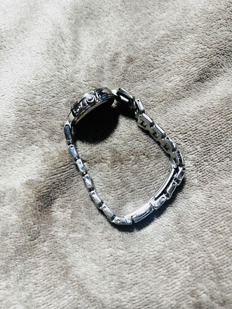 Beautiful Condition SEIKO Ladies Watch Navy Silver