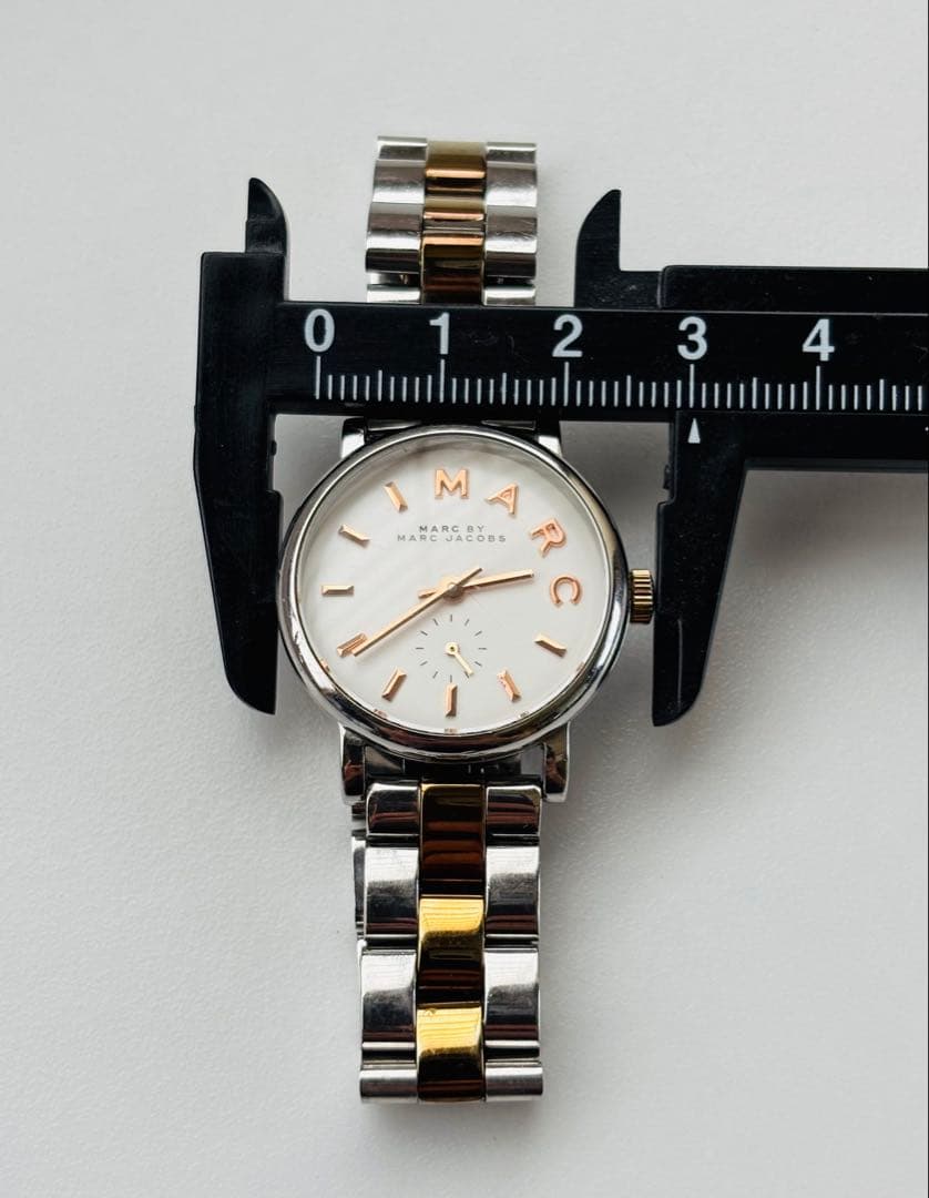 【New Battery for the Beautiful Item】Mark by Marc Jacobs' Baker Mini! Silver x Gold