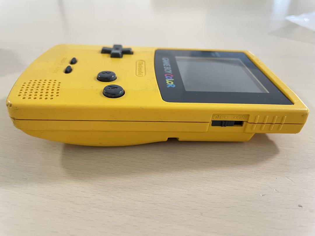 Nintendo Game Boy Color Yellow Body with 11 Games