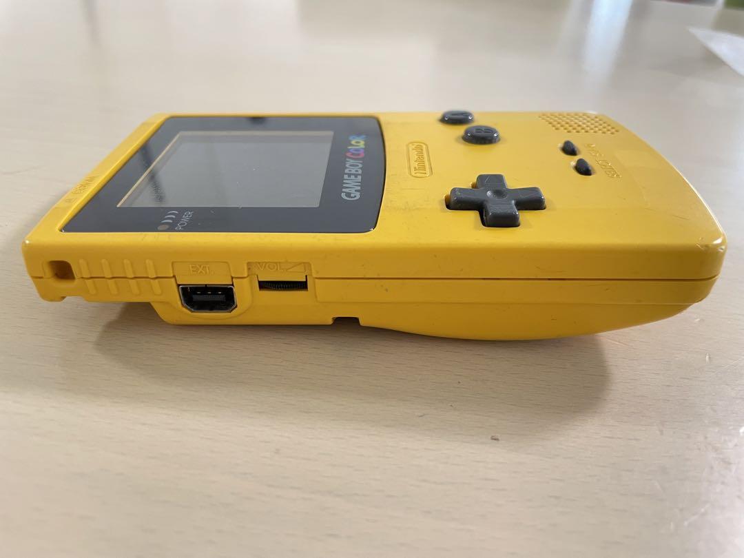Nintendo Game Boy Color Yellow Body with 11 Games
