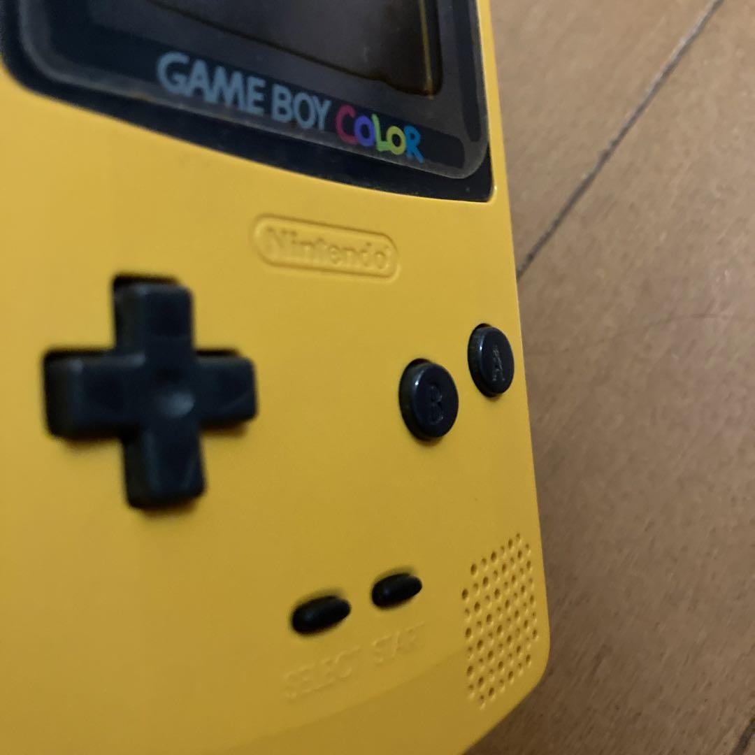 Game Boy Color Yellow & Pokémon Silver Soft Set