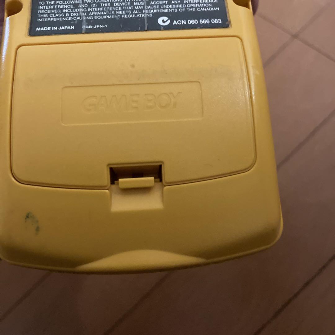 Game Boy Color Yellow & Pokémon Silver Soft Set