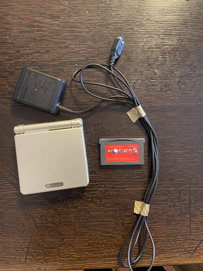 Nintendo Game Boy Advance SP + Mother 3