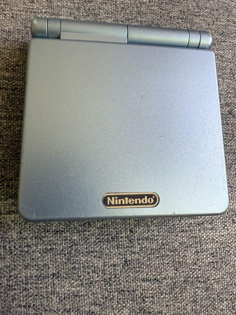 Game Boy Advance SP, Charger, Various Software