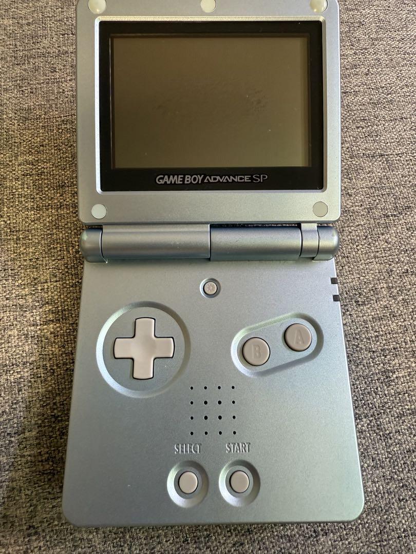 Game Boy Advance SP, Charger, Various Software
