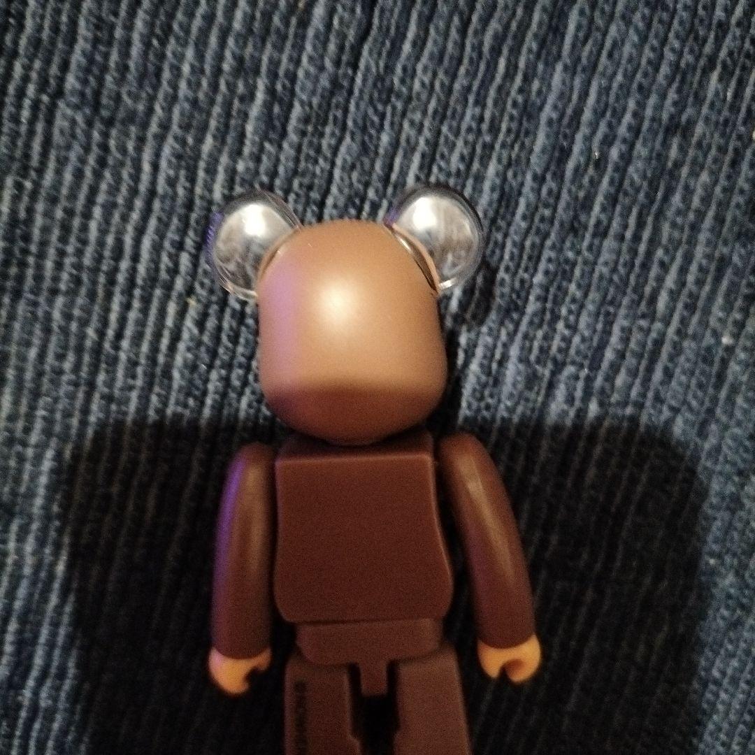 (2444) Bearbrick A Beguiling Ape Rare!