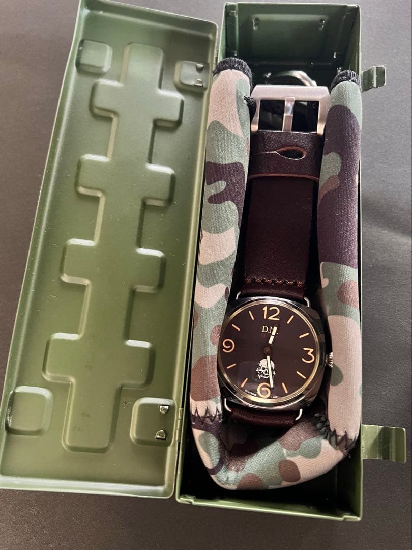 Operational Product/Mechanical DEUTSCHE MASTER U-244 Watch