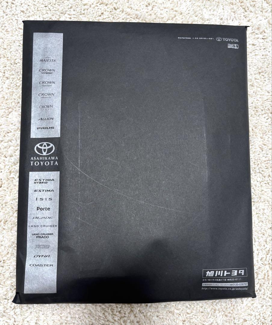 Lexus LS600h/LP600hL Limited Catalog with DVD