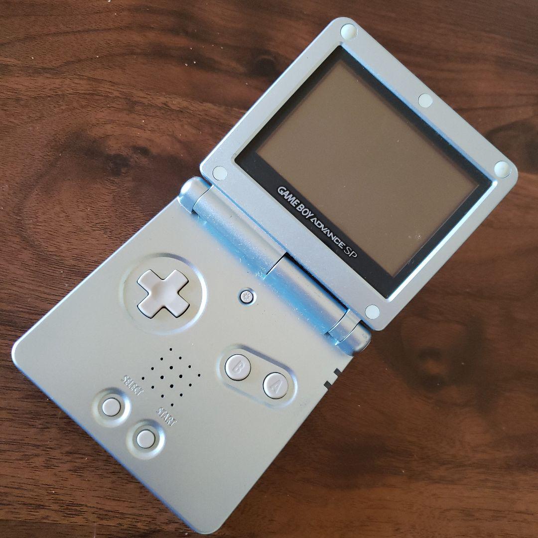 GBA SP Body + Charging Cable + 3 Games