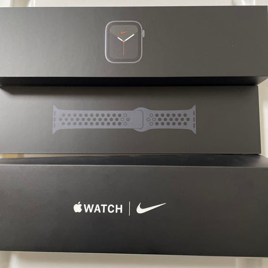 Apple Watch Series 5 Box New, Unused with M/L Band