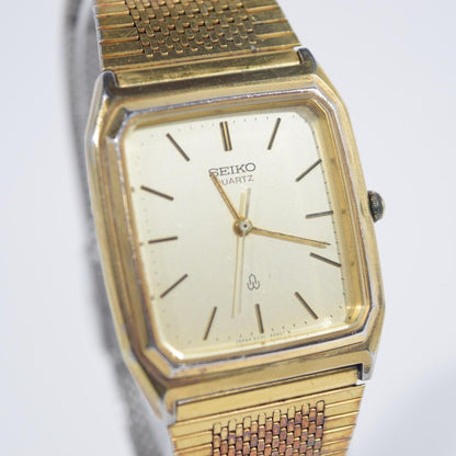 Vintage Seiko Men's Wristwatch by Seiko 6030-5430 new battery