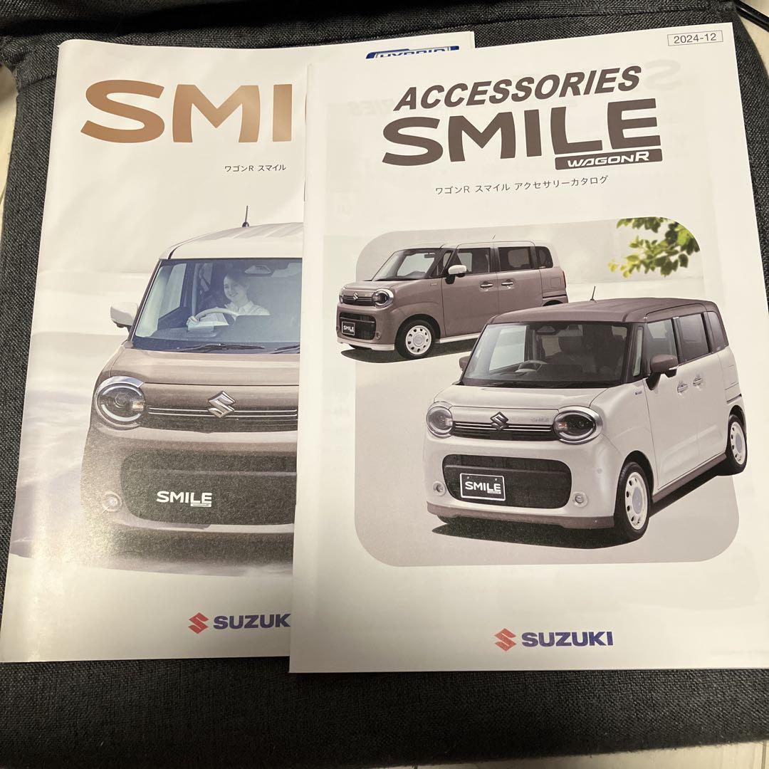 2025 Model Suzuki Wagon R Smile Catalog Set (December 2024 Edition)