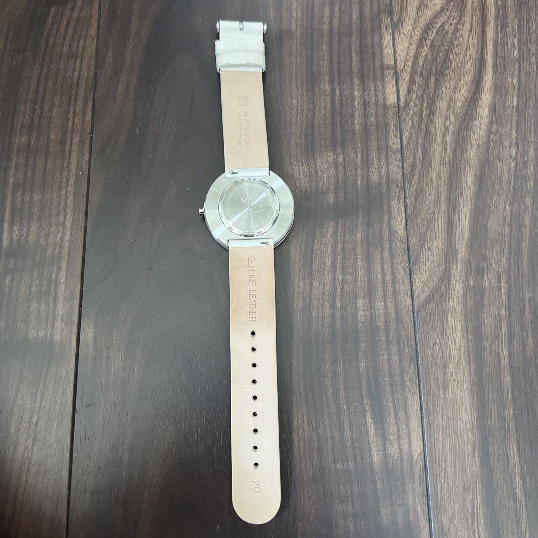 Maven Outline Silver Offwhite 40mm