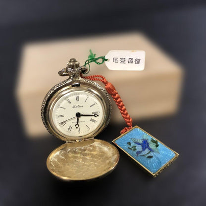 Lotus Pocket Watch Gold Decorative Design Retro
