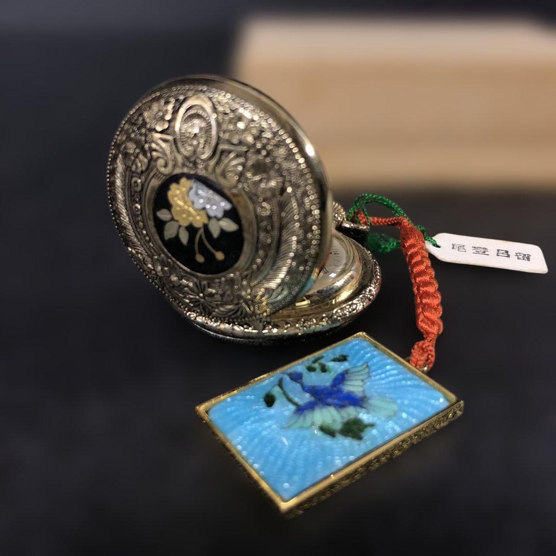 Lotus Pocket Watch Gold Decorative Design Retro