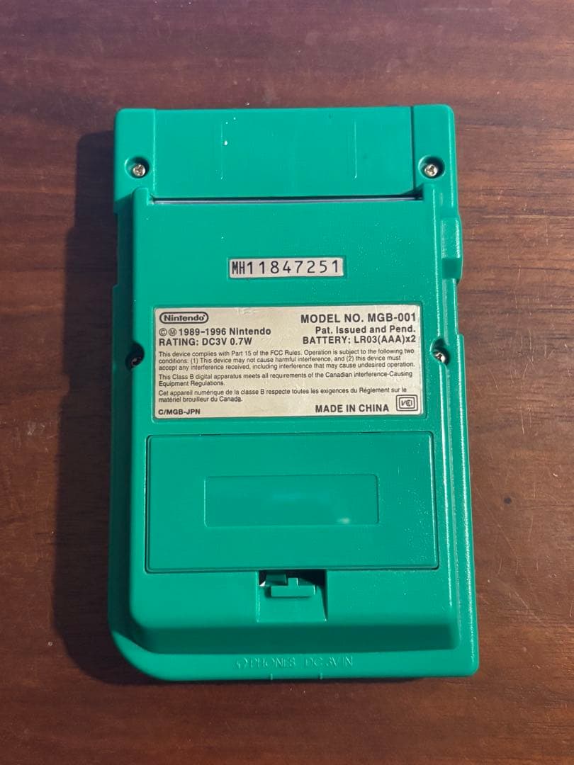Beautiful Condition Game Boy Pocket Green/ Green Pocket Monsters + Strategy Book