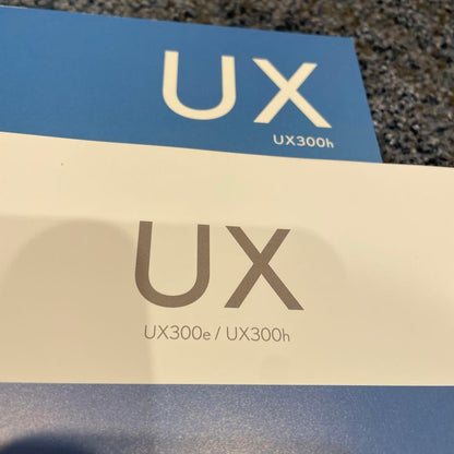 Lexus UX300h/UX300e Catalog Manual