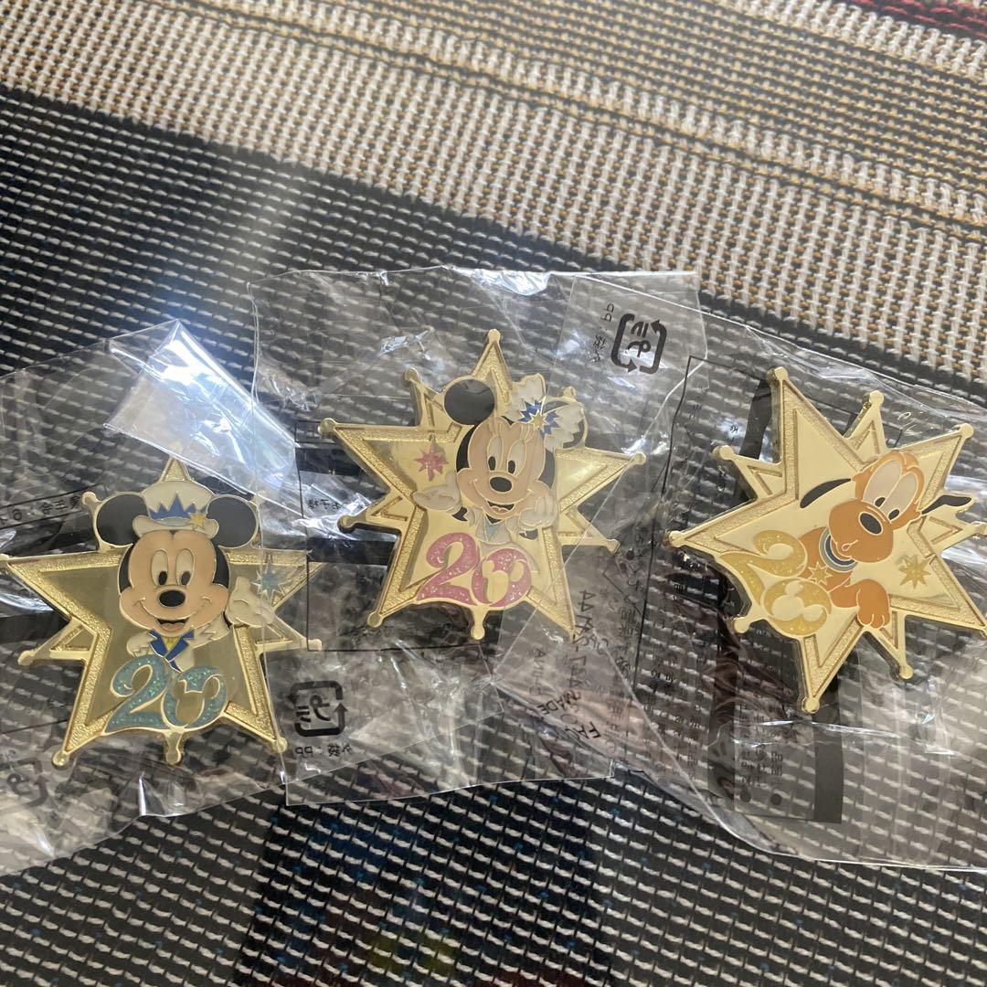 New & Unused - Disney 20th Anniversary Pin Badge