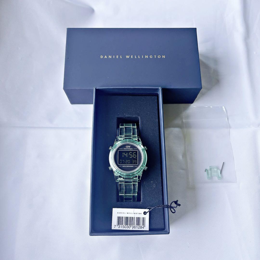 [Almost Unused] Retro Digital Watch 36mm Green