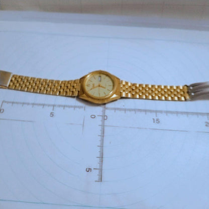 Vintage Operating Product Q&amp;Q Automatic Winding Watch Gold