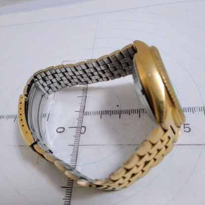 Vintage Operating Product Q&amp;Q Automatic Winding Watch Gold