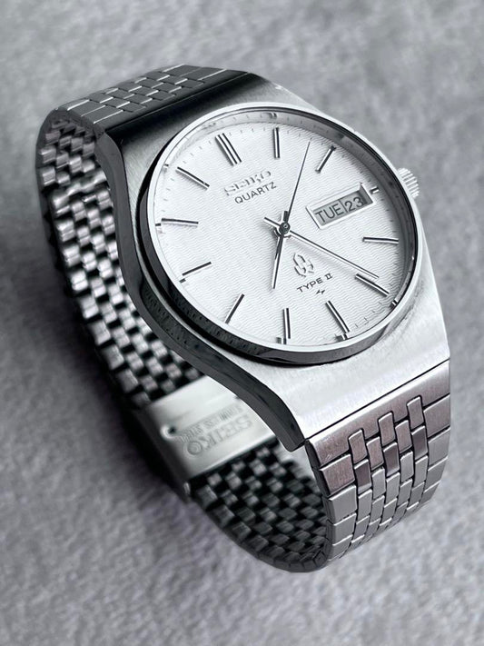 Vintage SEIKO TYPE II 4316-8000 Quartz Watch