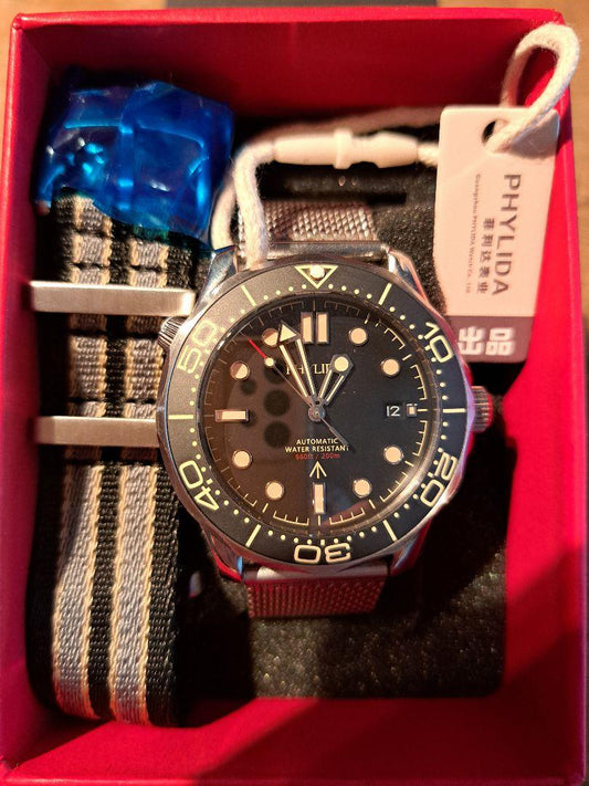 PHYLIDA 007 Tribute Automatic Watch