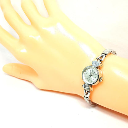 【Operational Product】SEIKO Watch Solar 10-0210 Hand-Wound Chain Bracelet