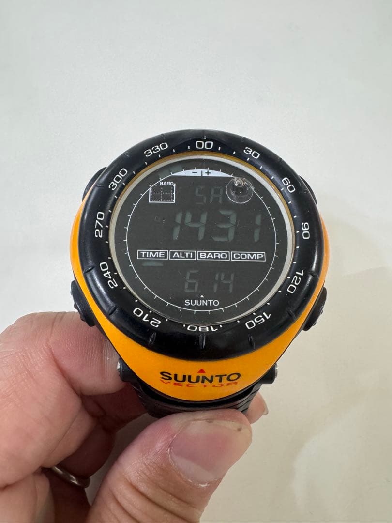 Suunto Vector Digital Watch (Orange/Black)