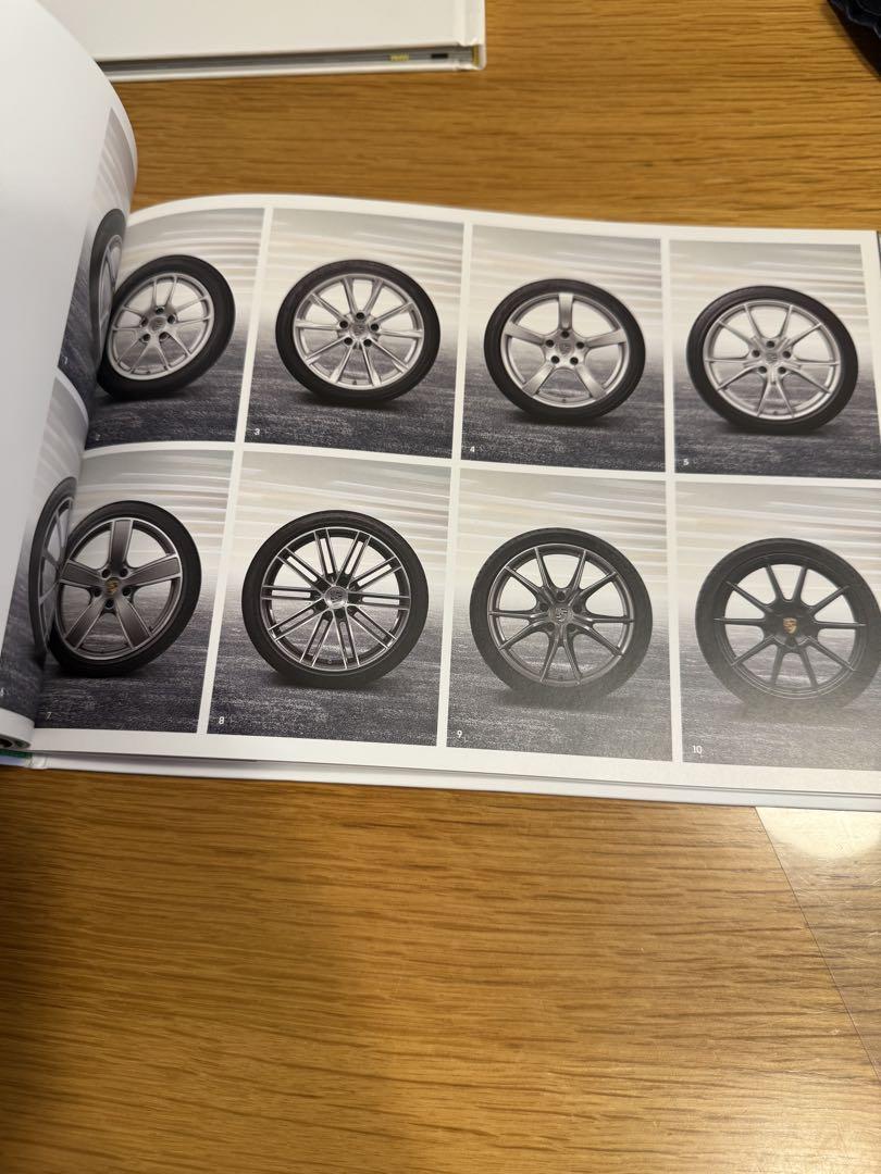 Porsche The 718 Catalog [Genuine Dealer Item)