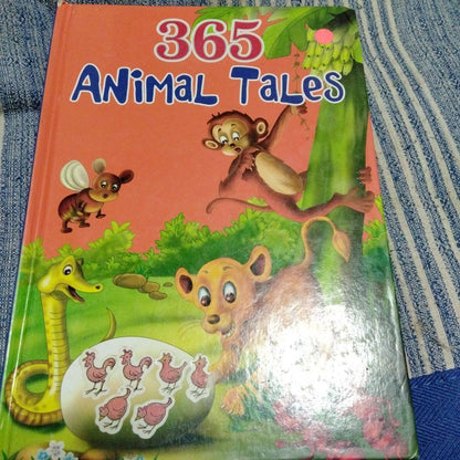 365 ANIMAL TALES