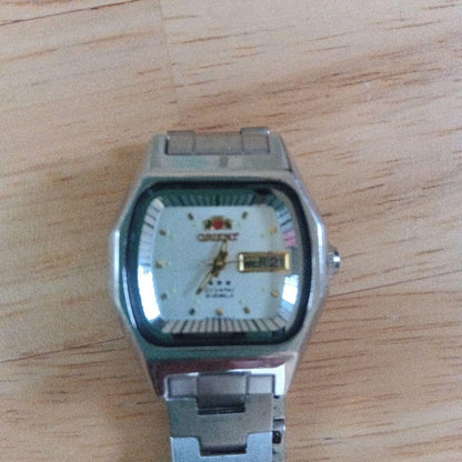 Orient Analog Quartz Watch Silver