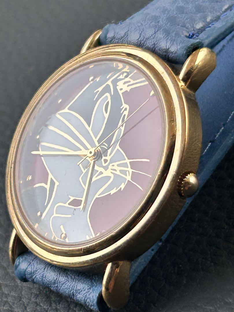 Backs Bunny Armitron Quartz Working Item