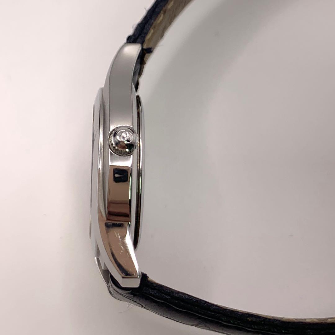Operating Product GUCCI Quartz Watch Silver