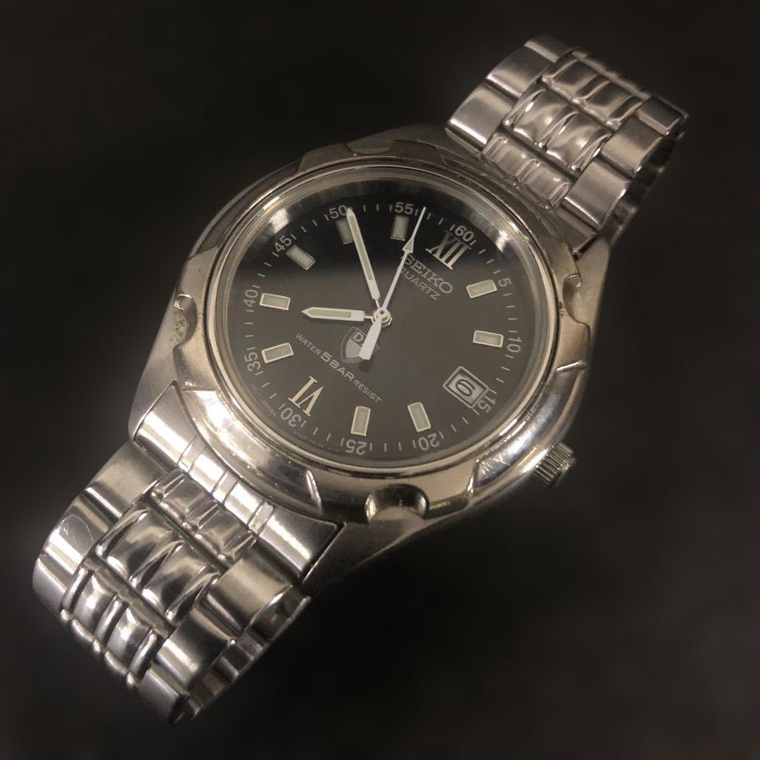 SEIKO Quartz Watch V742-7A40