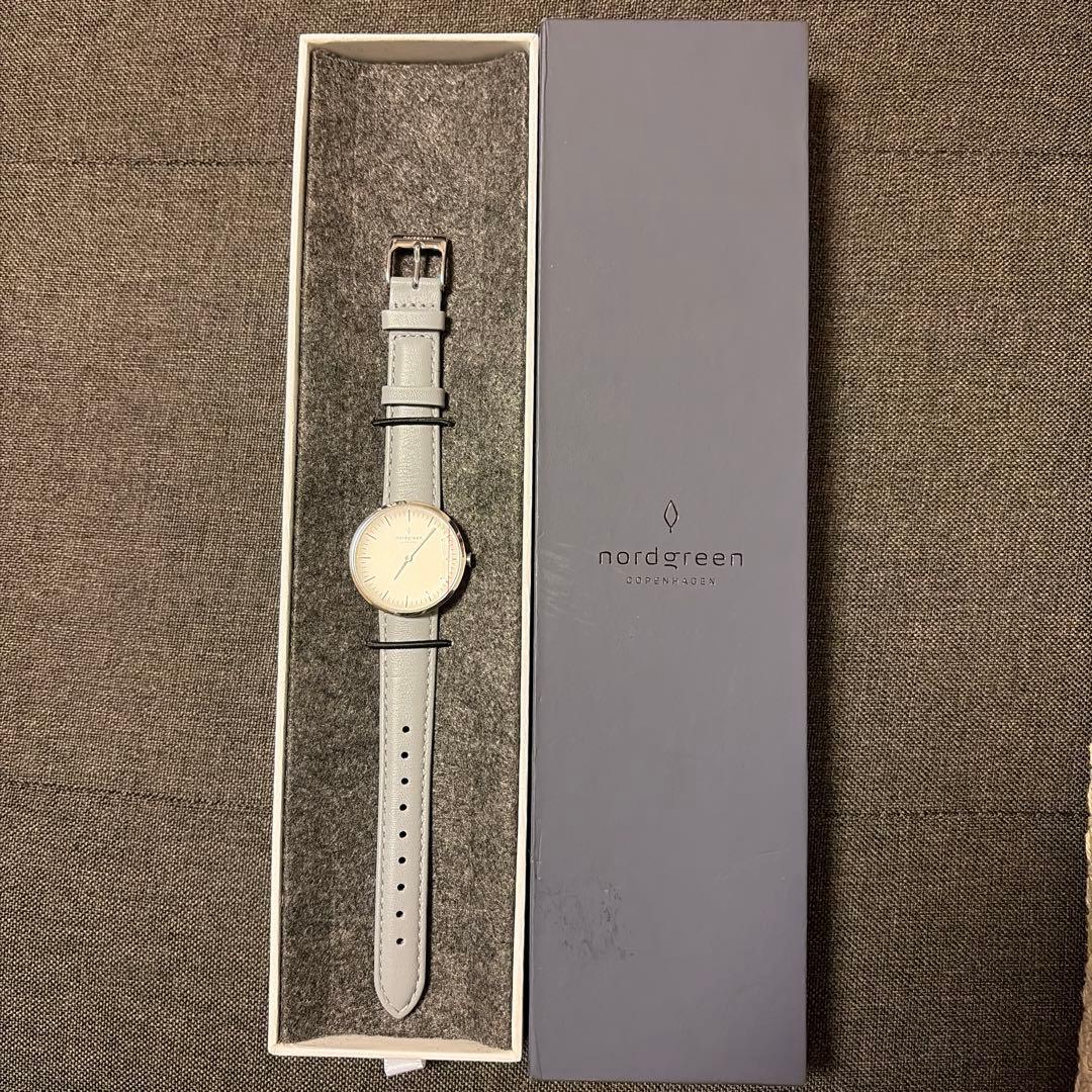 nordgreen Infinity-Gray Leather Watch  32mm/Silver