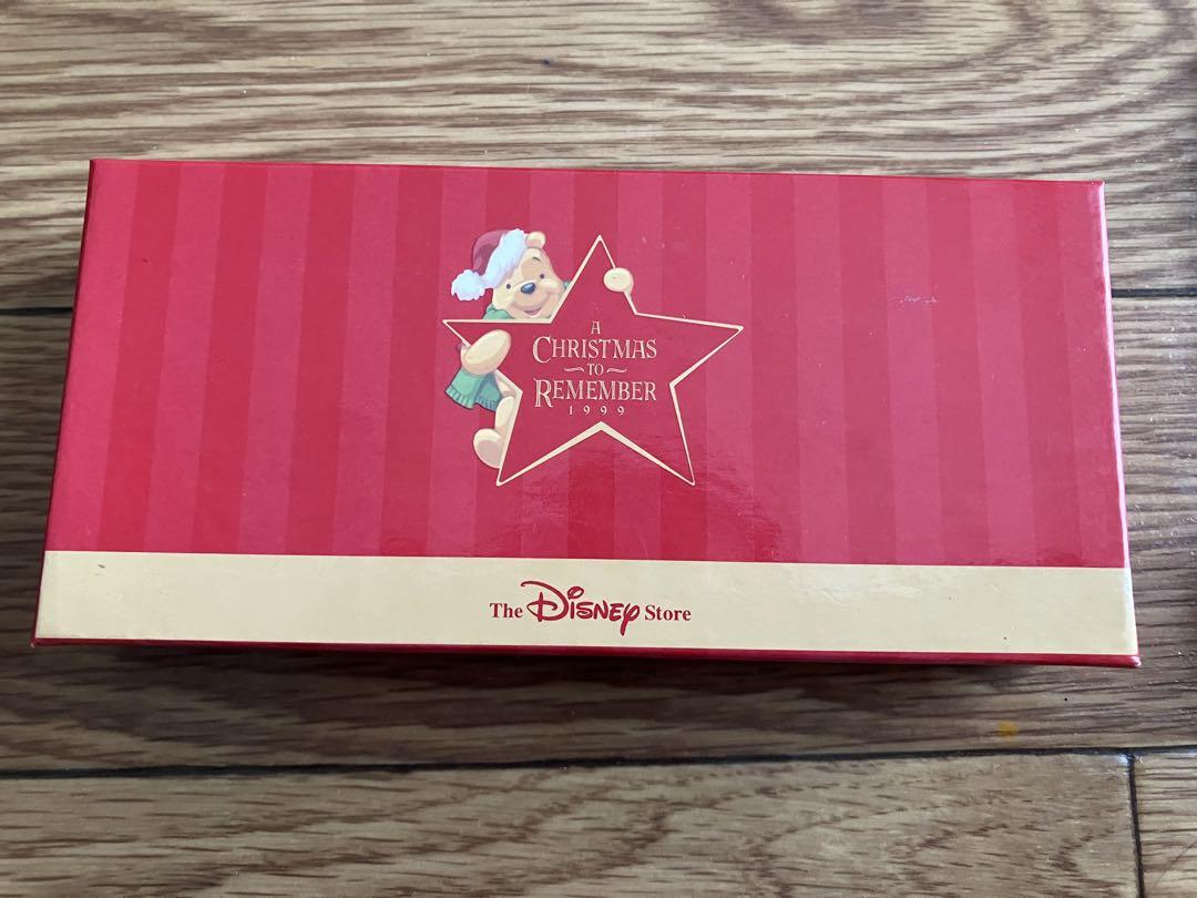 Pooh's Christmas 1999 Clock