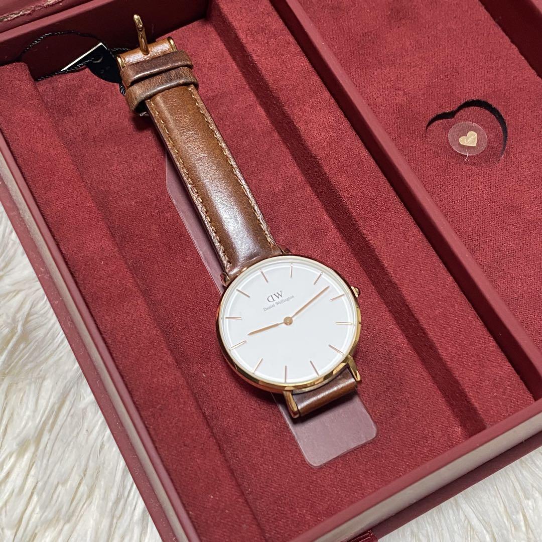 Limited Edition Daniel Wellington Watch with Bangle