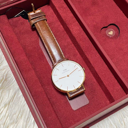 Limited Edition Daniel Wellington Watch with Bangle
