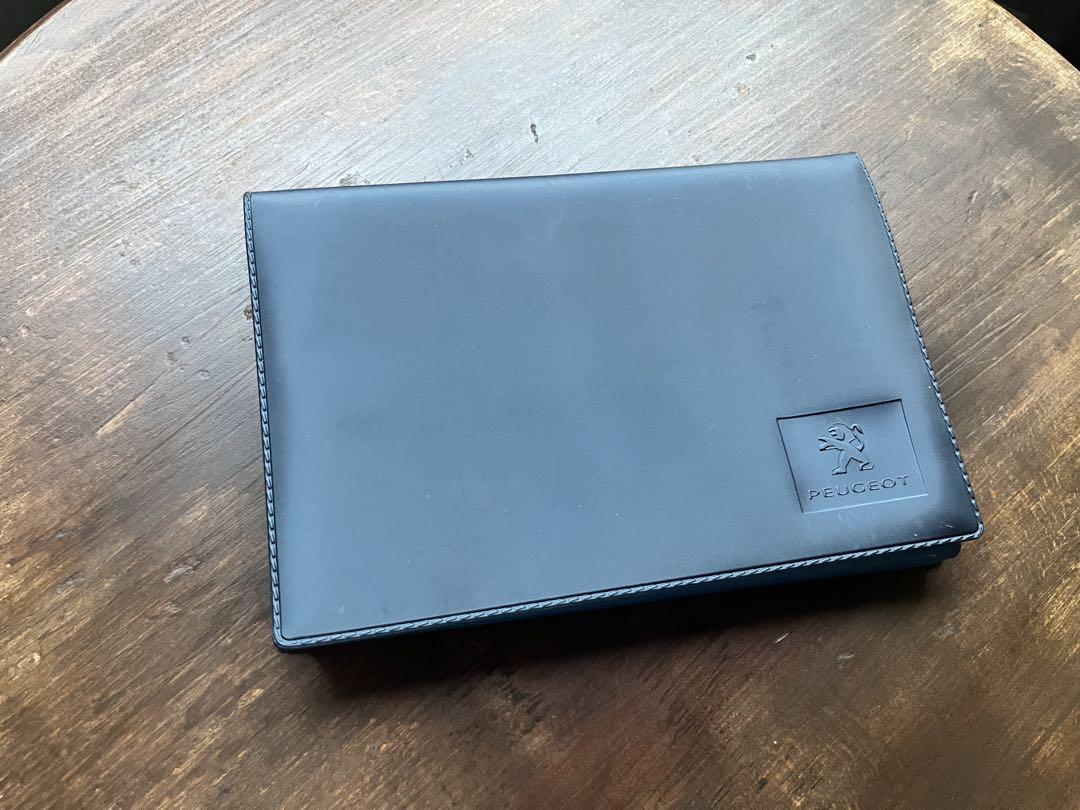 Peugeot 208 User Manual Case Set